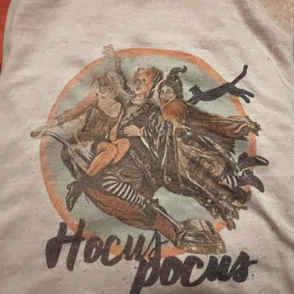 Hocus Pocus Tshirt - Picture 2 of 5